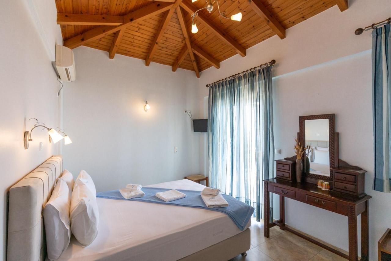 Voula Resort Elafonissos Exteriör bild