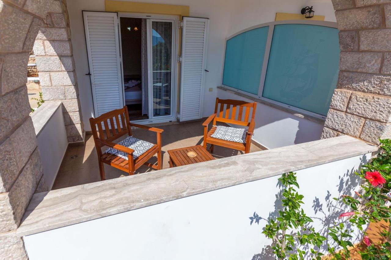 Voula Resort Elafonissos Exteriör bild