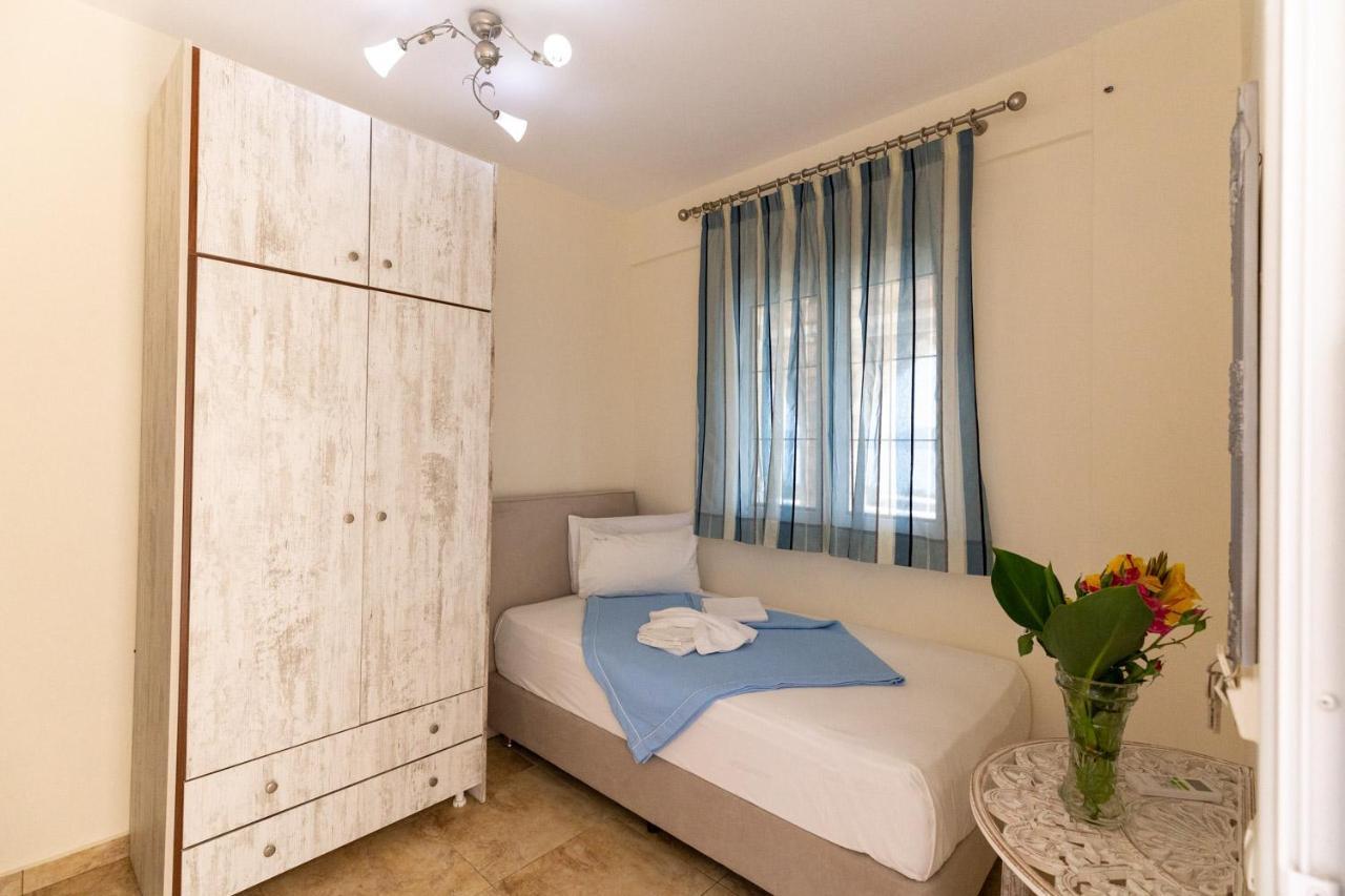 Voula Resort Elafonissos Exteriör bild