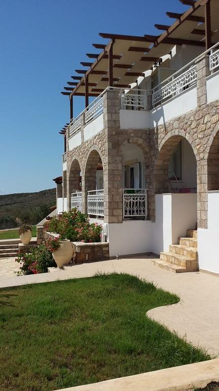 Voula Resort Elafonissos Exteriör bild